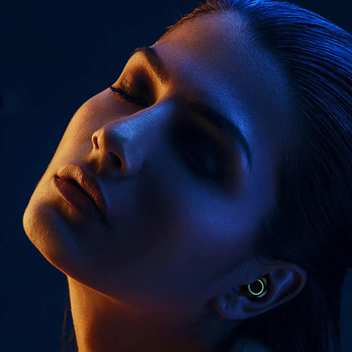 True Twin 2 In 1 Wireless Headphones With Power-bank Phone Charger